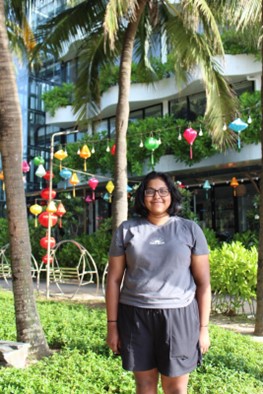 Vivi at the Da Nang Beach