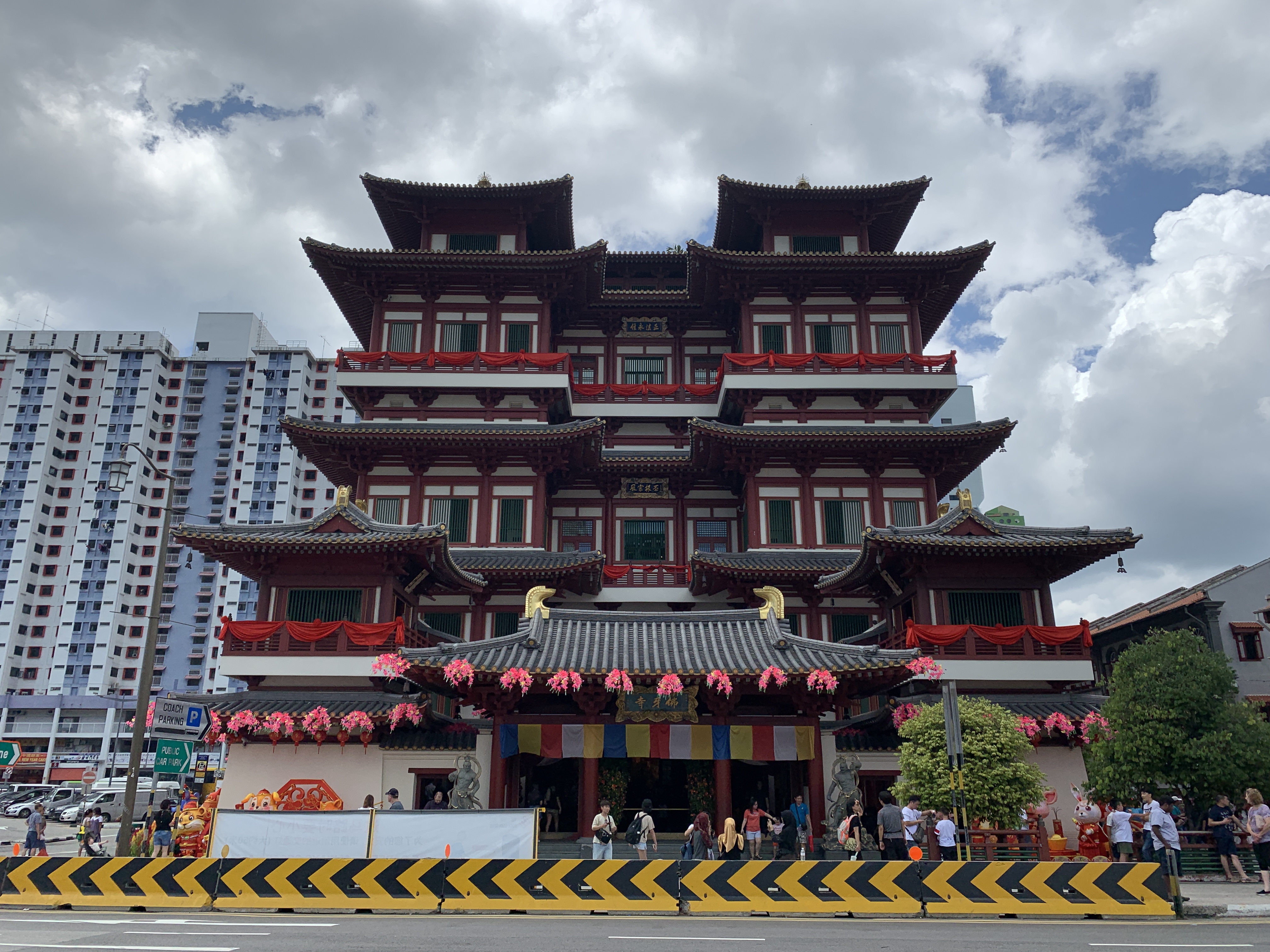 The Buddha Tooth Relic Temple and Museum, located in Singapore's Chinatown