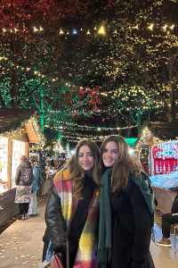 Piazza Nettuno at Christmastime