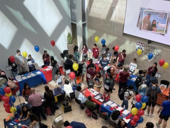 Photo of students at the 2023 Penn Abroad Fair
