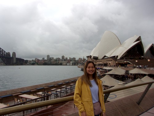 Lindsey in front of the Sydney Opera House